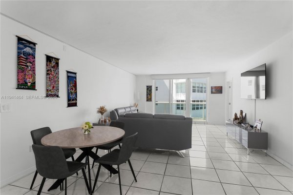 5001 Collins Ave #14C Miami Beach, FL 33140