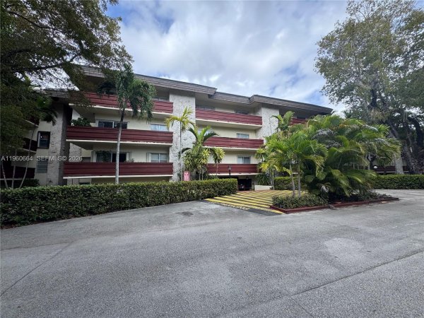 1205 Mariposa Ave #210 Coral Gables, FL 33146