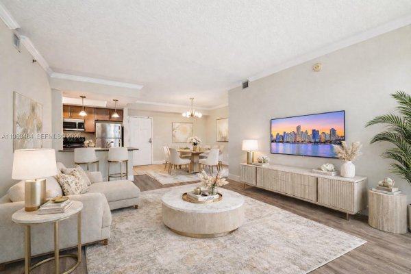 2000 N Bayshore Dr #304 Miami, FL 33137