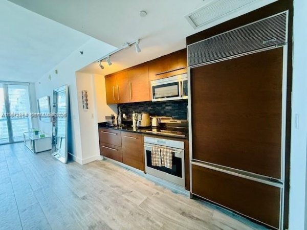 475 Brickell Ave #4910 Miami, FL 33131