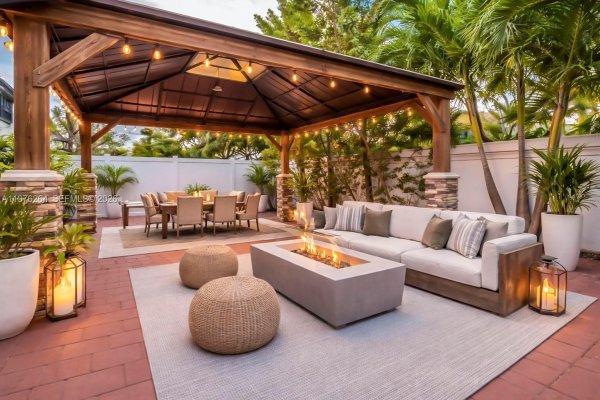 3440 W 100th Ter Hialeah, FL 33018