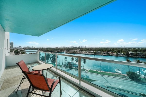 5101 Collins Ave #11B Miami Beach, FL 33140