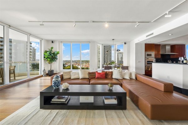 6000 Island Blvd #1208 Aventura, FL 33160