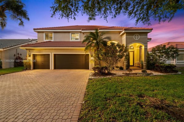 10237 NW 53rd Ct Coral Springs, FL 33076
