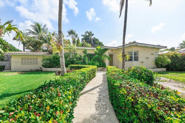 4445 N Michigan Ave Miami Beach, FL 33140
