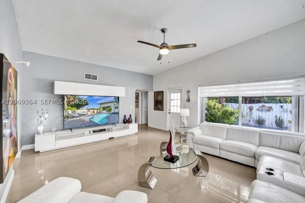 1750 71st St Miami Beach, FL 33141