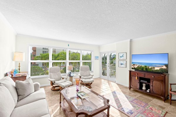 3000 E Sunrise Blvd #2E Fort Lauderdale, FL 33304