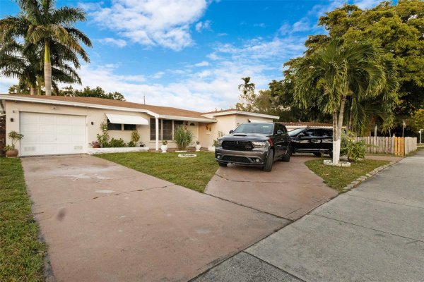 3105 Hollywood Hollywood, FL 33021