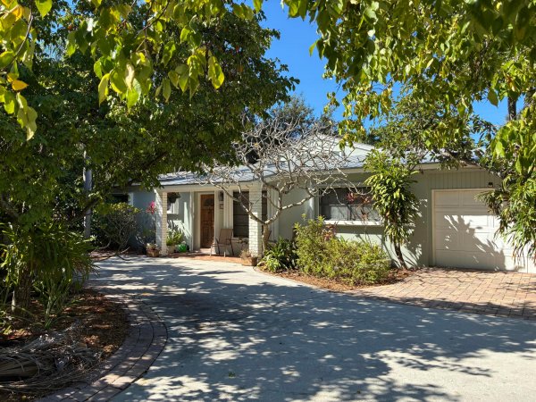 606 Paulina Rd Jupiter, FL 33477