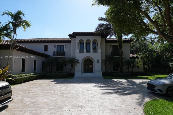 7740 SW 79th Ct Miami, FL 33143