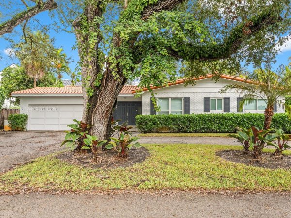 5265 SW 78th St Miami, FL 33143