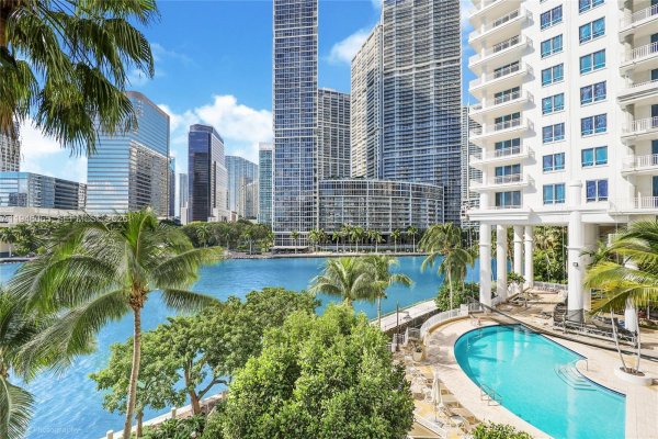 701 Brickell Key Blvd #404 Miami, FL 33131