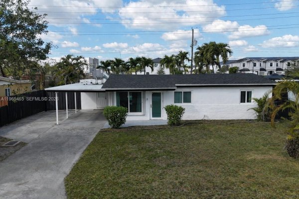 3036 N 58th Ave Hollywood, FL 33021