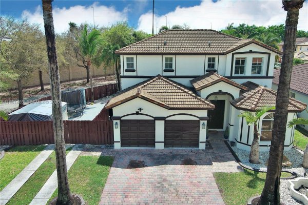 10816 SW 247th St Homestead, FL 33032