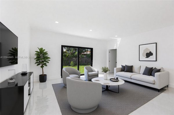 5550 SW 4th St Miami, FL 33134