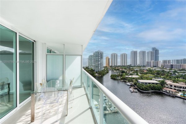 400 Sunny Isles Blvd #1518 Sunny Isles Beach, FL 33160