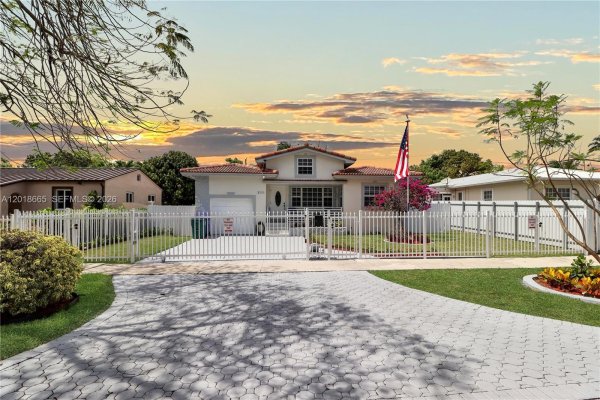 3111 SW 15th St Miami, FL 33145