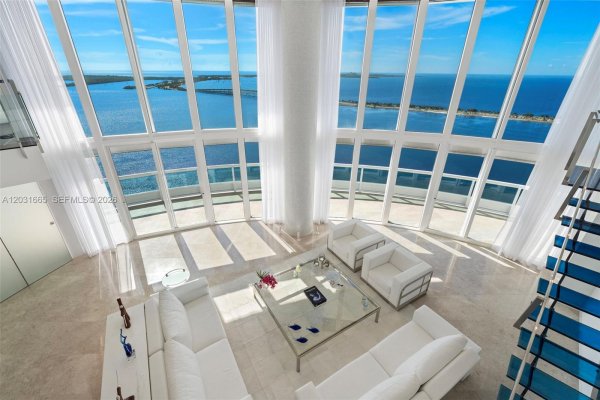 1643 Brickell Ave #4102 Miami, FL 33129