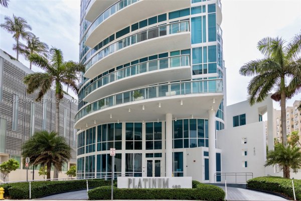 480 NE 30th St #1507 Miami, FL 33137
