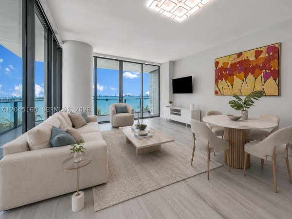 480 NE 31st St #907 Miami, FL 33137