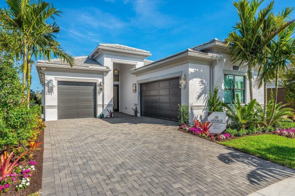 9380 Mountain Pne Boynton Beach, FL 33473