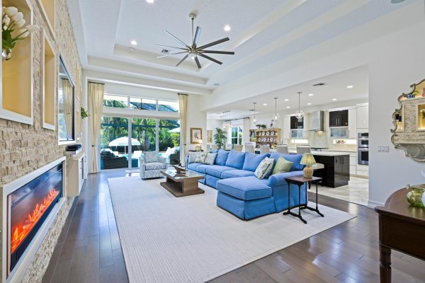 260 Carina Dr Jupiter, FL 33478