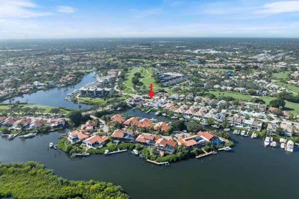 17036 Bay Jupiter, FL 33477