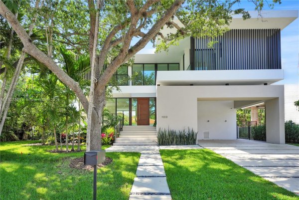 100 Hampton Ln Key Biscayne, FL 33149 100 Hampton Ln Key Biscayne, FL 33149