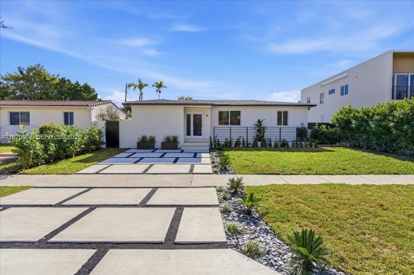 1971 SW 33rd Ave Miami, FL 33145