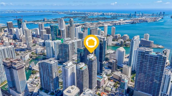 45 SW 9th St #1405 Miami, FL 33130