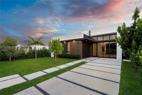 412 NW 47th St Miami, FL 33127