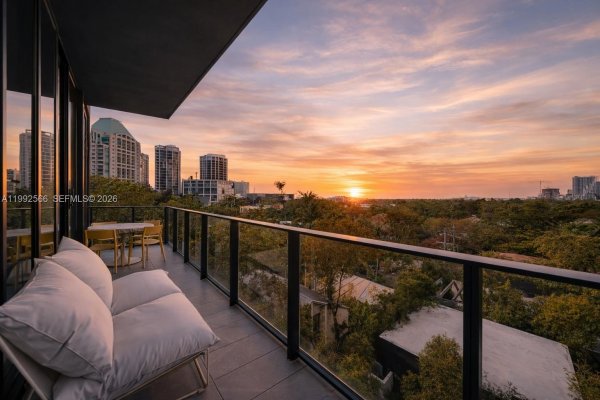 3156 SW 27th Ave #501 Miami, FL 33133