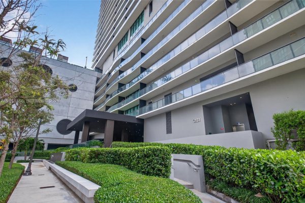 3131 NE 7th Ave #4503 Miami, FL 33137