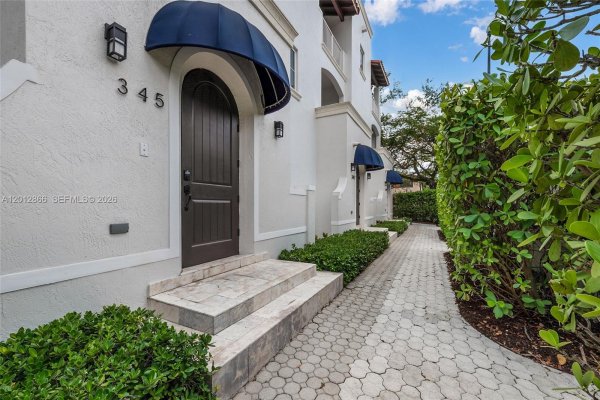 345 Madeira Ave #345 Coral Gables, FL 33134