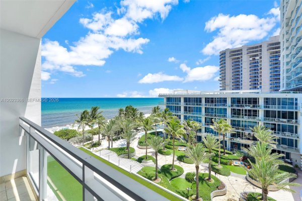 6801 Collins Ave #611 (Door 610) Miami Beach, FL 33141