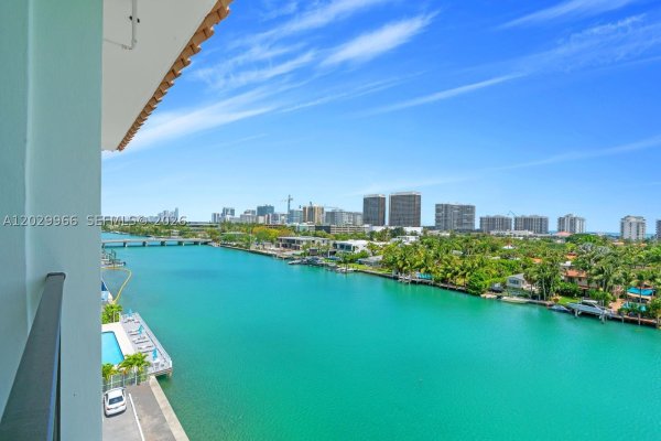 9341 E Bay Hbr Dr #PH-B Bay Harbor Islands, FL 33154