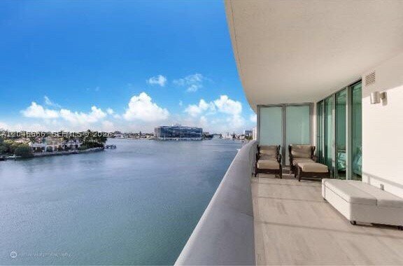 6620 Indian Crk Dr #508 Miami Beach, FL 33141