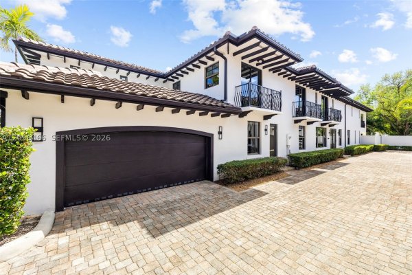 3020 Mcdonald St #22 Miami, FL 33133