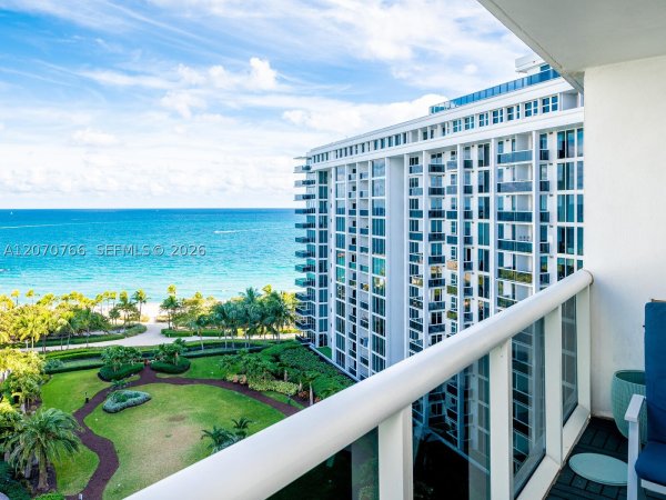 10275 Collins Ave #1132 Bal Harbour, FL 33154