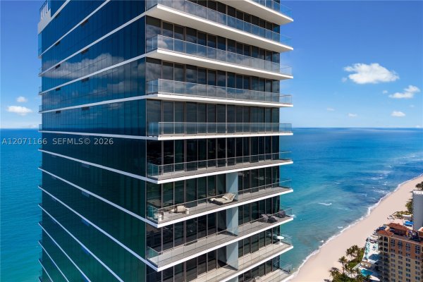 2000 S Ocean Dr #20A Hallandale Beach, FL 33009