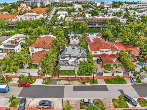 3746 Chase Ave Miami Beach, FL 33140