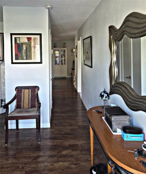 6800 NW 70th Tamarac, FL 33321