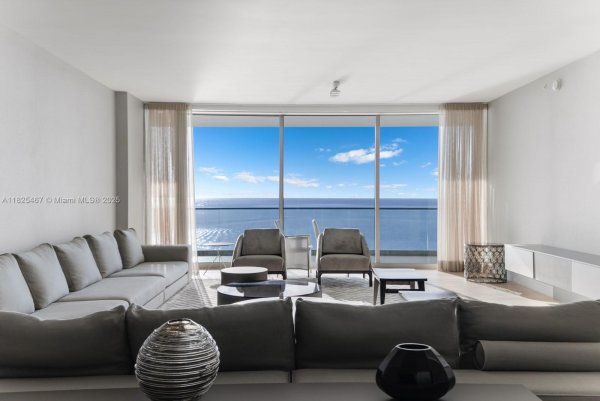 10201 Collins Ave #1802 Bal Harbour, FL 33154