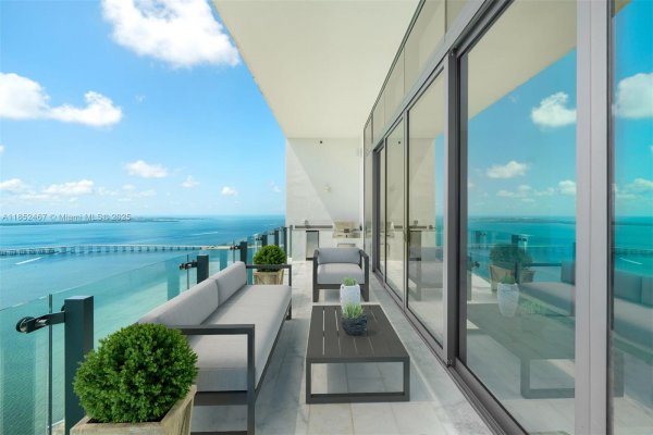 1451 Brickell Ave #5302 Miami, FL 33131 1451 Brickell Ave #5302 Miami, FL 33131