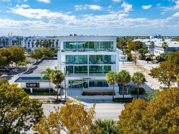 246 NE 6th Ave #302 Delray Beach, FL 33483