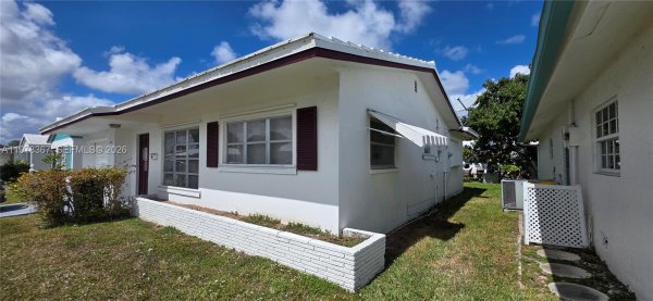 6803 NW 75th Ct Tamarac, FL 33321