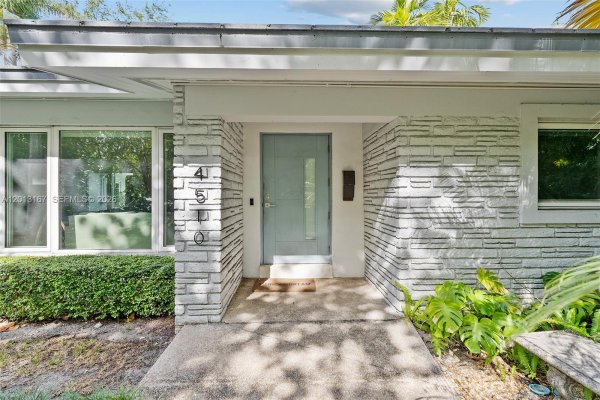 4510 Ingraham Hwy Coral Gables, FL 33133