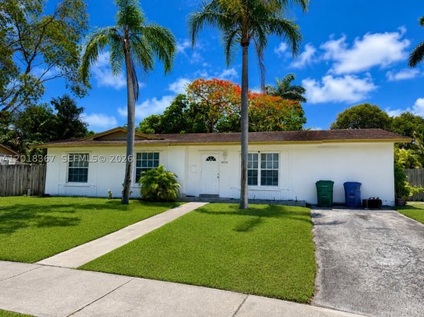 18054 SW 92nd Ct Palmetto Bay, FL 33157