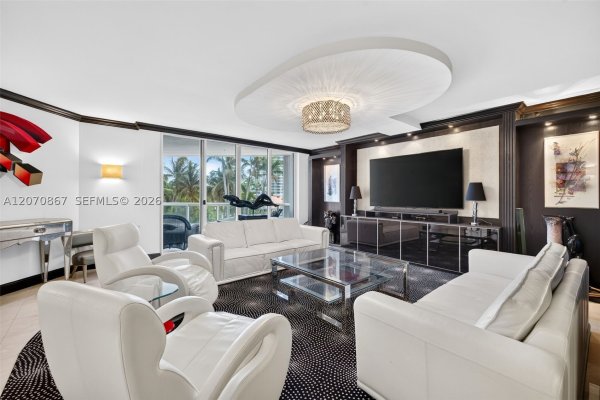 21050 Point Pl #403 Aventura, FL 33180