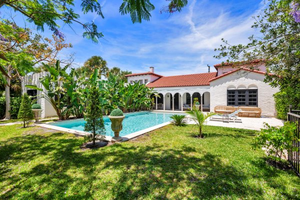 333 Murray West Palm Beach, FL 33405